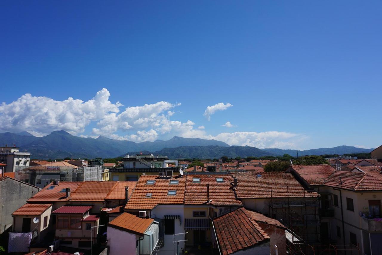 Alba Sul Mare Hotell Lido di Camaiore Eksteriør bilde