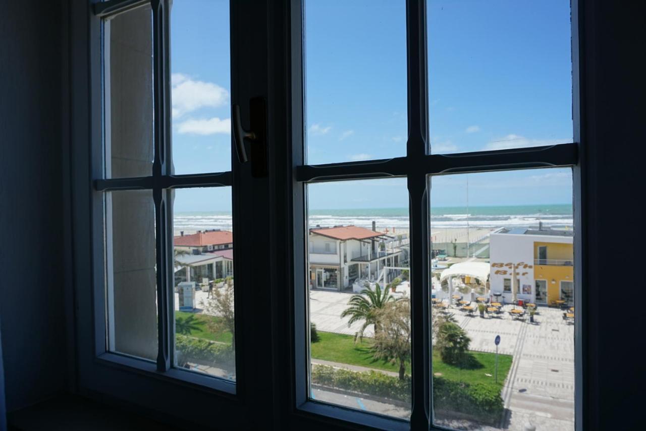 Alba Sul Mare Hotell Lido di Camaiore Eksteriør bilde