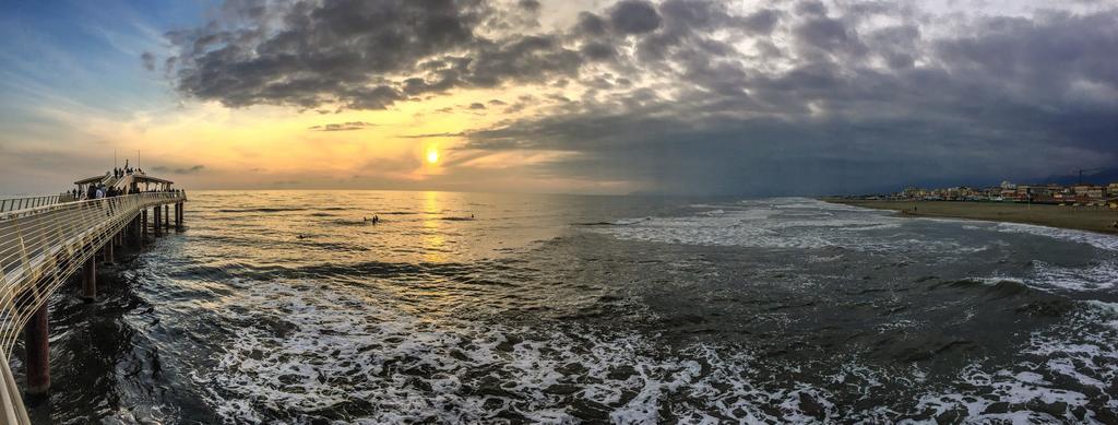 Alba Sul Mare Hotell Lido di Camaiore Eksteriør bilde