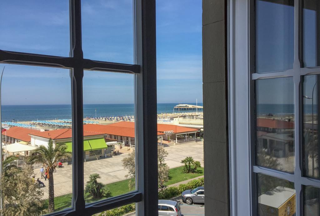 Alba Sul Mare Hotell Lido di Camaiore Eksteriør bilde