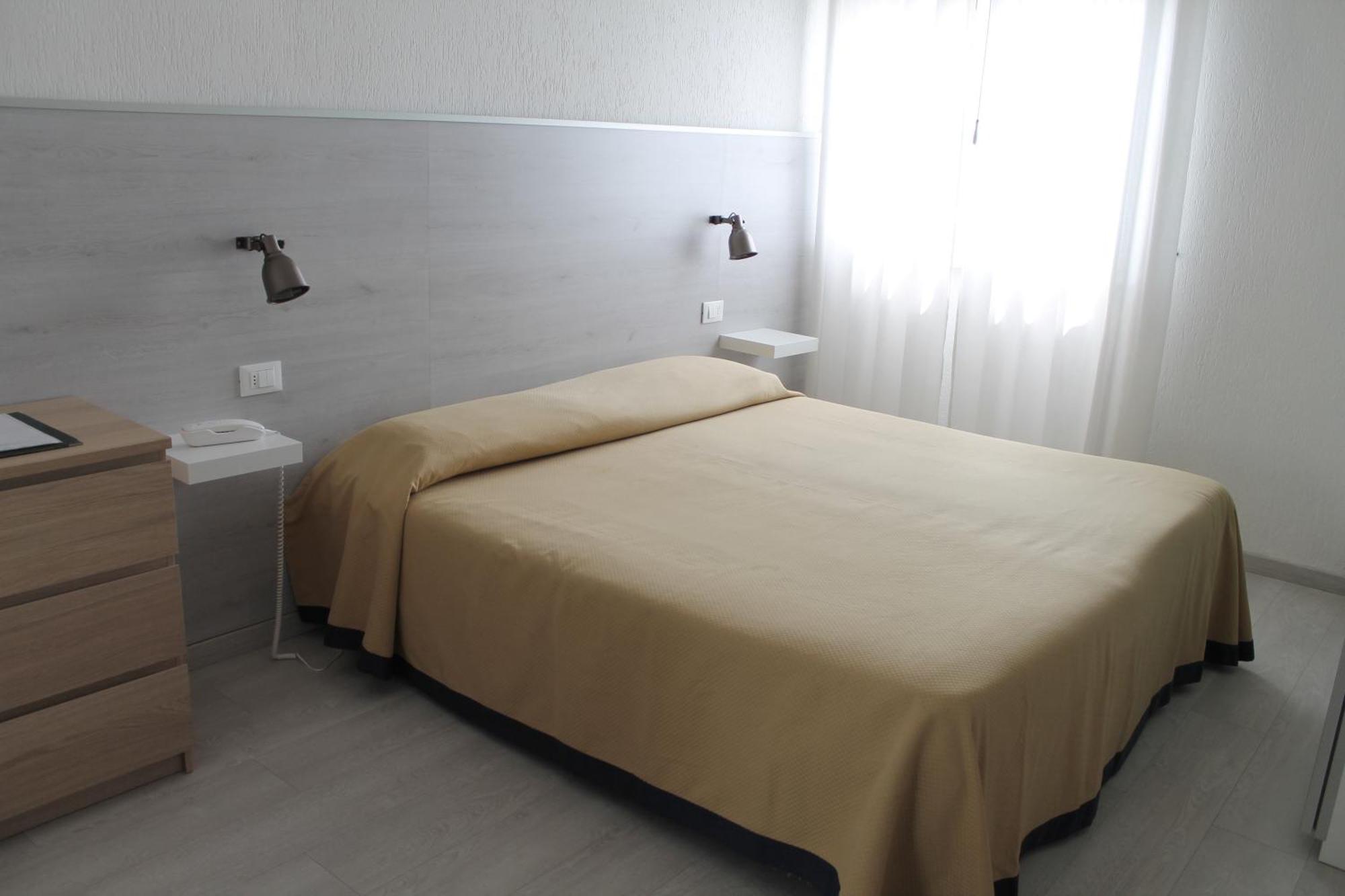 Alba Sul Mare Hotell Lido di Camaiore Rom bilde