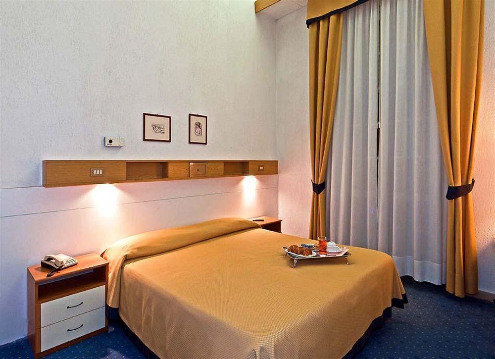 Alba Sul Mare Hotell Lido di Camaiore Eksteriør bilde