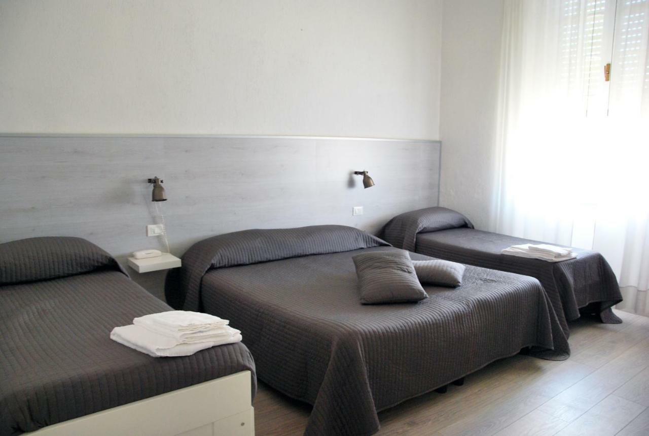 Alba Sul Mare Hotell Lido di Camaiore Eksteriør bilde